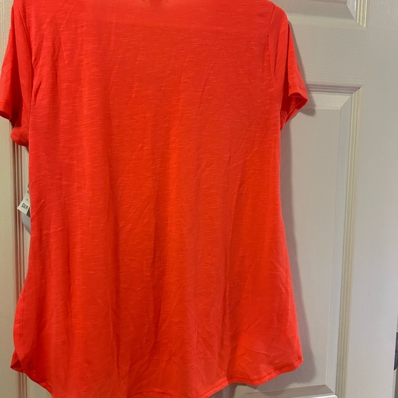 Tshirt - Picture 2 of 3